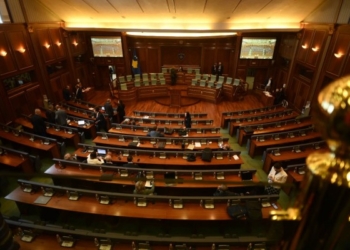 ​Konjufca kërkon pjesëmarrje më të lartë të ministrave në seanca