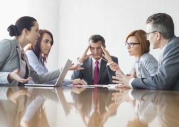 ​Çfarë të bëni pas debatit të ashpër me kolegët e zyrës ose shefin?