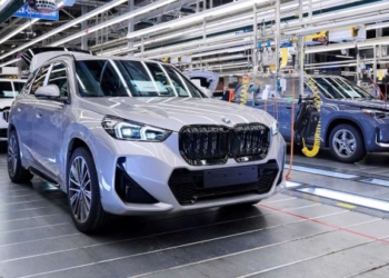 ​BMW fillon të prodhojë iX1, shpall arritjen e ardhshme të prodhimit elektrik