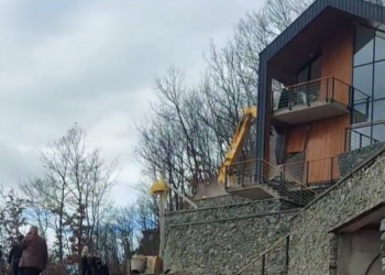 Rrënohen edhe dy vila rreth liqenit të Batllavës