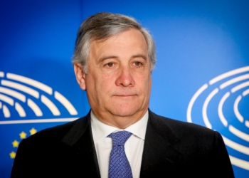 Ministri i Jashtëm italian telefonon Kurtin e Vuçiqin për situatën në veri