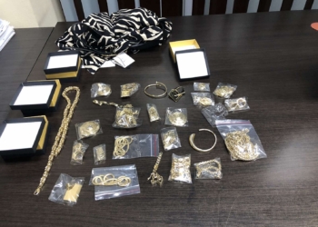 Dogana konfiskon mbi gjysëm kilogrami stoli ari në Vërmicë