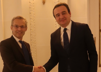 Kurti në Paris: Krahas pozitës gjeografike, Kosova ka potencial të madh në rajon
