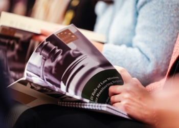 EULEX-i thotë se ka ende shumë punë për tu bërë në ndarjen e drejtësisë nga institucionet e Kosovës