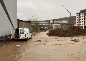 Shiu dhe erërat shkaktojnë dëme në Malishevë