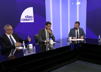 Analistët thonë se qendra e të moshuarve ku është ushtruar dhunë ndaj të moshuarës duhet të suspendohet