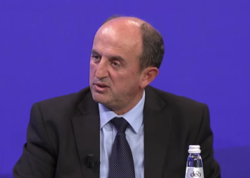 Huruglica thotë se Kosova financon mirëmbajtjen e autostradave që shfrytëzohen nga ekonomitë e rajonit