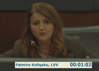 Kollçaku ka një propozim si të mbahen mjekët në sektorin publik