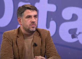 Maloku thotë se marrëveshja nuk qartëson çfarë ndodh me targat në veri, pas skadimit të afatit