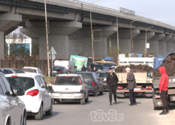 Kriza energjetike lë kryeqytetin pa stolisje, qytetarët thonë se nuk do ketë frymë festive