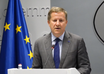 Ambasadori i BE-së reagon pas uljes së pagave në institucionet e drejtësisë