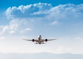 Ditët më të ‘lira’ për rezervimin e biletave të aeroplanëve