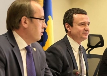 Hoti për Kurtin: Për t’i dhënë mesazh SHBA-së, rri më shumë jashtë se në Kosovë