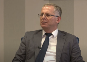 Bislimi: Sot i kemi dërguar Lajçakut shkresë se si e shohim zgjidhjen për targat