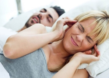 Sëmundjet serioze që mund të shkaktojë gërhitja gjatë natës