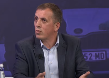 Zyba thotë se vendimi për targat është i vonuar