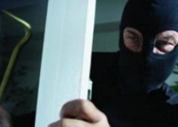 Një personi në Prishtinë i vidhet Iphone 12 nga persona të maskuar