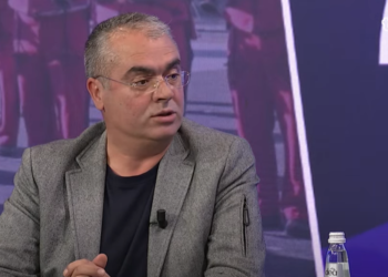 Fetoshi: Politikanët kanë stërkequr misionin e rilindësve për bashkim kombëtar