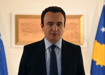 Kurti merr pjesë në Forumin e Paqes në Paris, mund të ketë takim me Vuçiqin