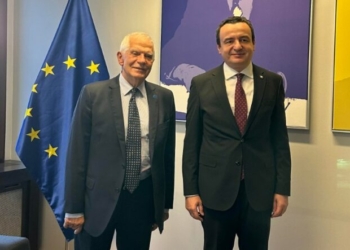 Kurti tregon si u pajtua për targat, situata në veri “mund të përkeqësohej në mënyrë të pakthyeshme”