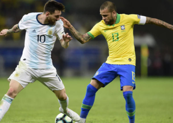 Dani Alves vendos rekord të ri