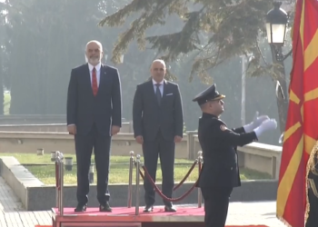 Rama pritet me ceremoni shtetërore në Shkup