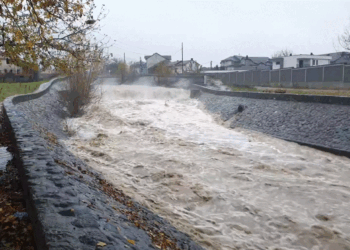 Nënkryetari i Junikut: Niveli i ujit në Lumin Erenik është rritur dhe rrezikon të dal nga shtrati