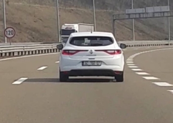 Qeveria vë në shitje disa vetura zyrtare