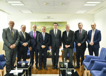 Kurti priti në takim Bordin Drejtues të Këshillit të Ambasadorëve Shqiptarë
