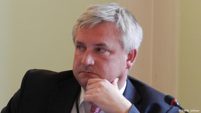 Deputeti gjerman: Është i nevojshëm një presion më real i BE-së ndaj Beogradit