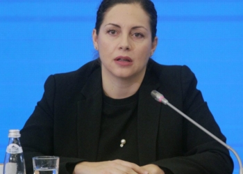 Xhaçka thirrje Serbisë: Të luash me zjarrin është ide e keqe, ne jemi me Kosovën