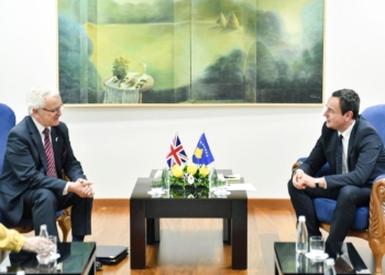 Kurti pret në takim deputetin e Parlamentit të Mbretërisë së Bashkuar, flasin për energjinë