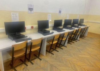 Shkolla “Gjin Gazulli” në Prishtinë pajiset me kabinet të Informatikës