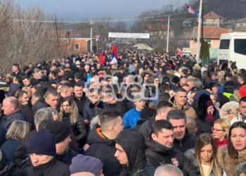 Fillon grumbullimi i protestueve serb në Rudar