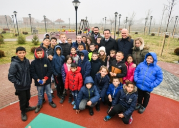 Përurohet parku dhe këndi i lodrave në Gjyrkoc të Shtimes