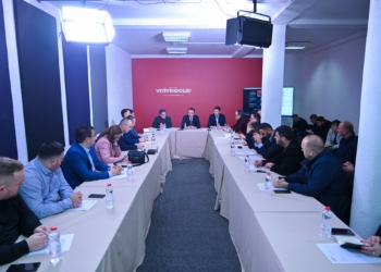 Vetëvendosje kërkon largimin e barrikadave në veri