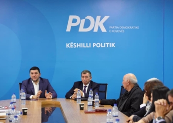 PDK i bën thirrje Qeverisë të mos dorëzohet para barrikadave e grupeve kriminale