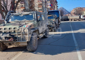 KFOR-i mirëpret vendimin për heqjen e barrikadave