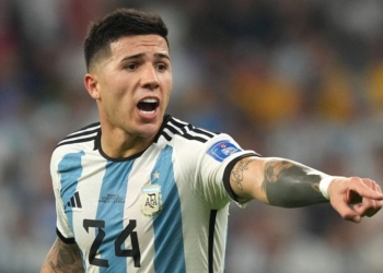 Liverpool po monitoron shumë mesfushorë, dhe Enzo Fernandez është një prej tyre