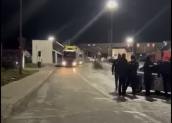 Rrëfimi i shoferit të kamionit me targa serbe që s’u lejua të hyjë në Serbi