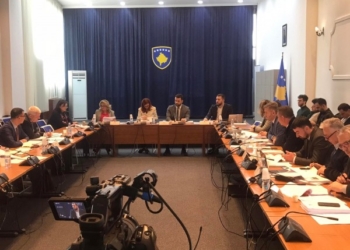 ​Lushtaku – Sveçlës: Kam shpresuar se do të japësh dorëheqje