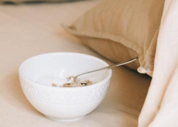 6 arsye pse ndiheni të uritur menjëherë pas mëngjesit