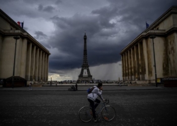 Paris, shumë lagje pa energji elektrike