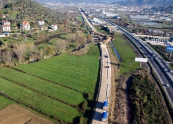 Rama: Hekurudha Tiranë-Durrës përfundon në mars të vitit 2024