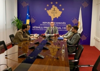 Pezullohen pagat për prokurorët e dorëhequr serbë