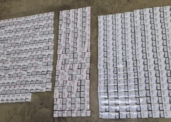 Sekuestrohen qindra paketa me cigare në Portin e Durrësit, arrestohet 50-vjeçari nga Kosova