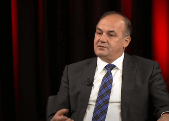 Hoxhaj: Kurti e Osmani nganjëherë nuk e dinë si ky vend është shpallur i pavarur