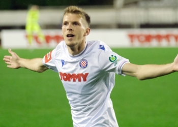 Sahiti rinovon kontratën me Hajdukun e Splitit