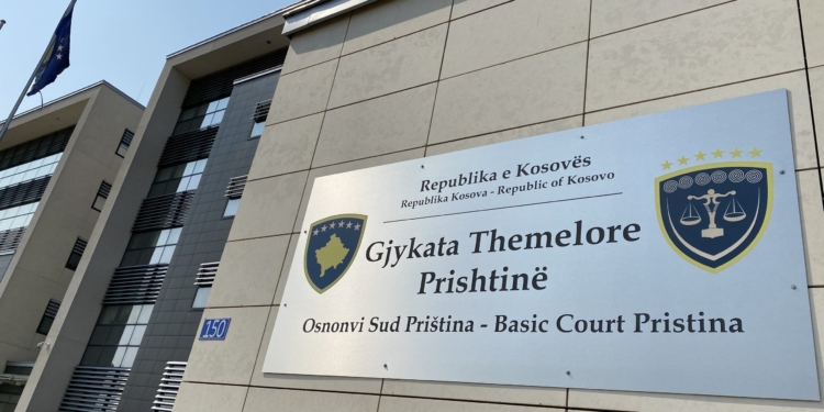 Gjykata shtyen vendimin e Qeverisë për uljen e pagave ndaj gjyqtarëve dhe prokurorëve