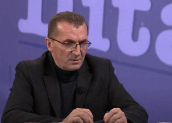 Kryesindikalisti tregon gjendjen e policëve që gjenden në Jarinje pas barrikadave